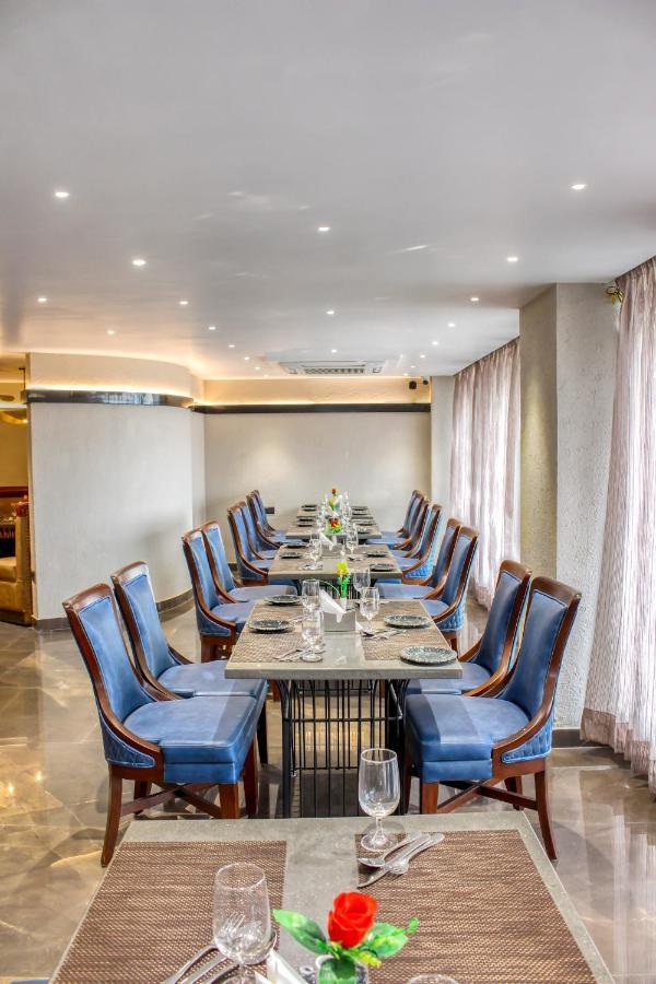 Aura Rooms Dehradun Bagian luar foto