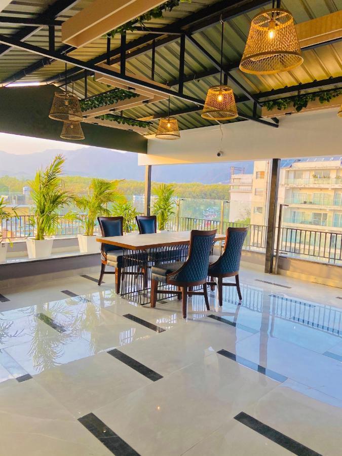Aura Rooms Dehradun Bagian luar foto