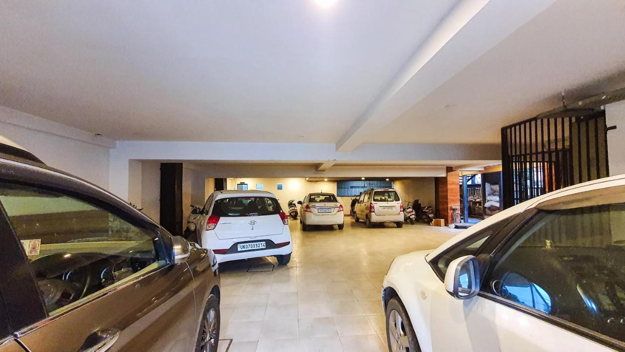 Aura Rooms Dehradun Bagian luar foto