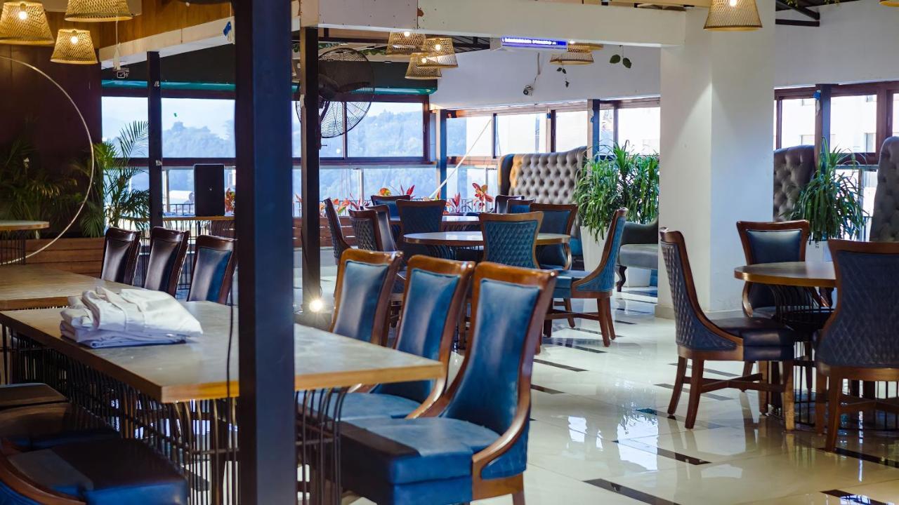 Aura Rooms Dehradun Bagian luar foto